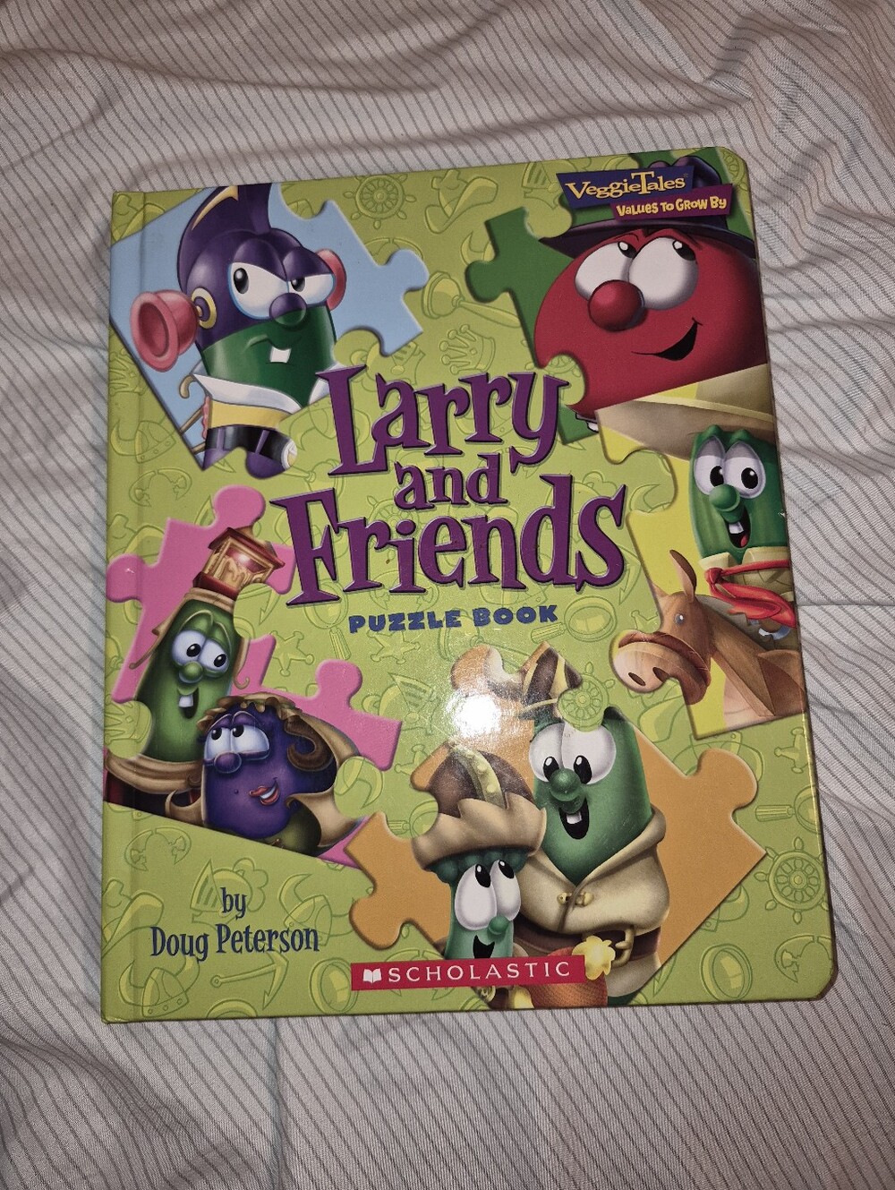Veggie Tales Larry and Friends Puzzle Book